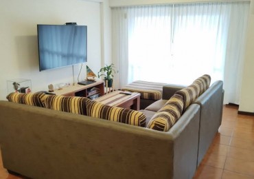 AMPLIO DEPARTAMENTO DE 4 AMB. CON DEPENDENCIA, COCHERA Y BAULERA - ZONA: LA PERLA