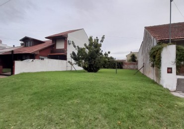 UNICO LOTE DE 256 M2 EN EXCELENTE ZONA - ZONA: BARRIO LOS PINARES