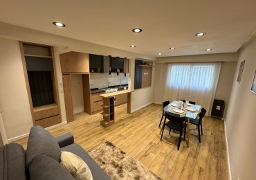 DEPARTAMENTO 2 AMB MUY LUMINOSO, AL CONTRAFRENTE, CON VENTANAL - ZONA: MACROCENTRO