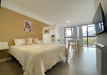 DEPARTAMENTO 1 AMB AL FRENTE, CON VENTANAL, EN EDIFICIO MODERNO - ZONA: CENTRO