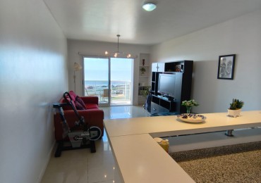 DEPARTAMENTO SEMIPISO 2 AMB CON VISTA AL MAR, BALCON Y COCHERA CUBIERTA FIJA - ZONA: LA PERLA